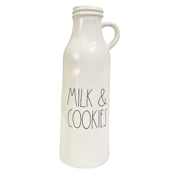 NEW VHTF Rae Dunn MILK & COOKIES Pitcher/Jug π₯πͺπ₯πͺπ₯ - Picture 1 of 4
